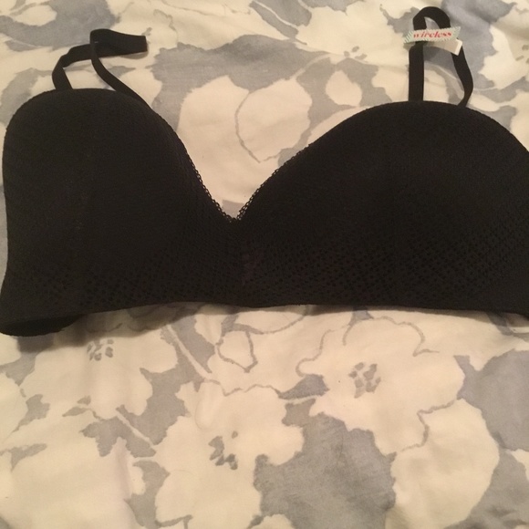 New black wireless bra - Picture 1 of 2